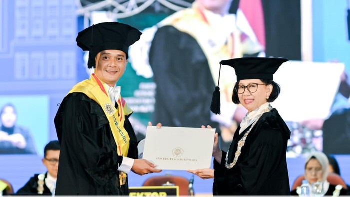 Putra Bali Raih IPK 4,00, Lulus Doktor UGM dalam Waktu 2 Tahun 10 Bulan