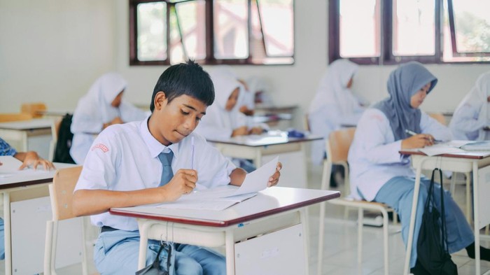 Anggaran Pendidikan Terus Naik, Mengapa Prestasi Siswa Belum Tentu Ikut Meningkat?